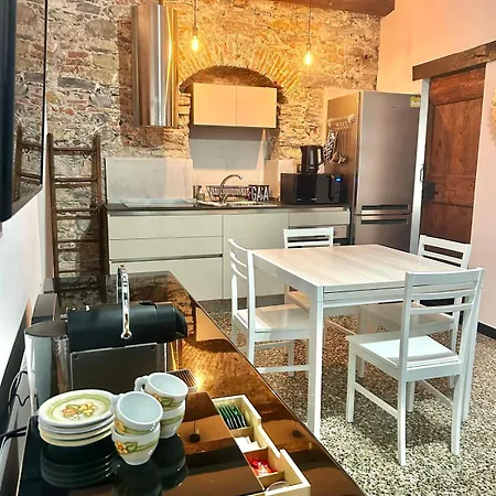 Apartment Casa Nelly -free Parking In The Blu Area Genoa